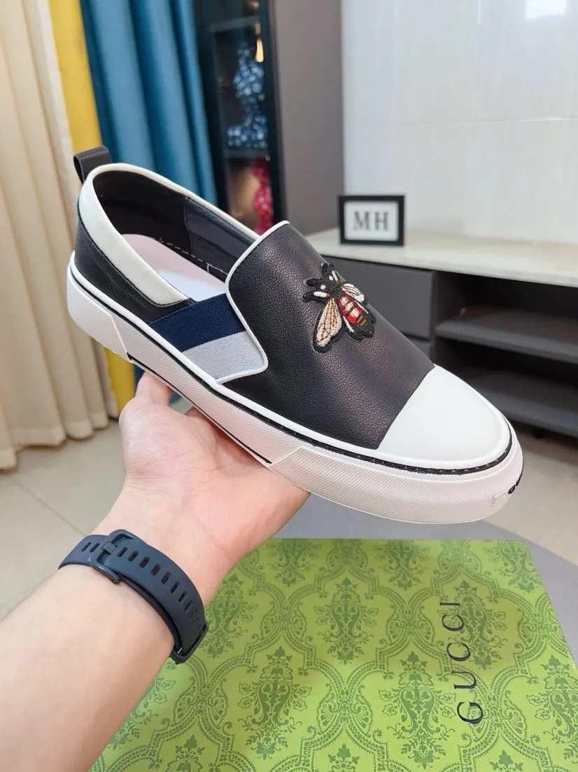Men's shoes 💰458🌹🌹GUCCI [Gucci] New high-end brand of men's shoes, the latest fashionable casual men's shoes, trendy and versatile, relaxed and sporty style, uppers imported from Italy, first-layer cowhide, genuine leather lining, and ultra-fine workmanship. Original personalized fashionable rubber wear-resistant outsole, light and comfortable on the foot, size 38-44